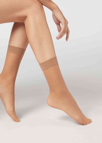 20 denier 3/4 Length Sheer Socks
