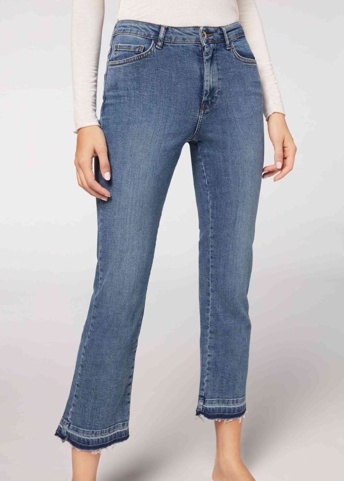 Cropped Flare Jeans