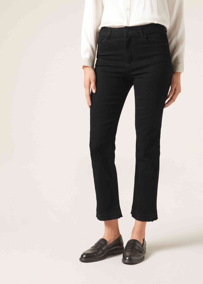 Cropped Flared Jeans