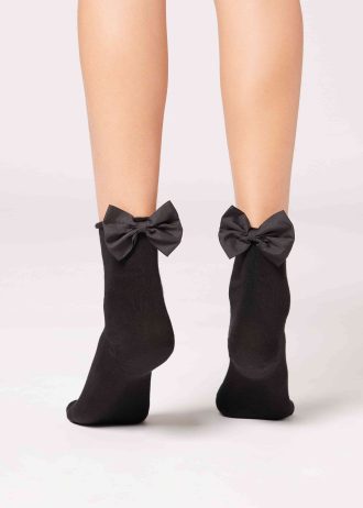 Girls’ Socks with Bow