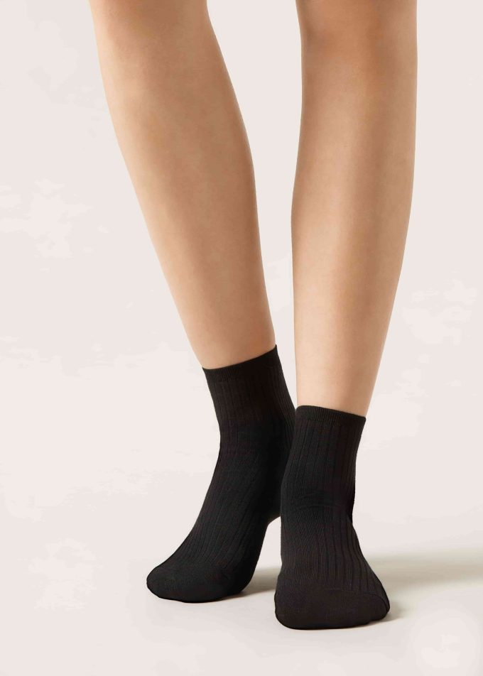 Ribbed Short Socks