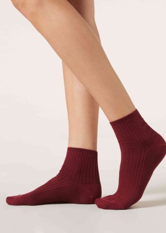Ribbed Short Socks