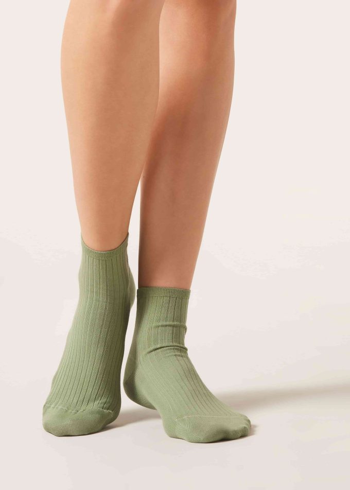 Ribbed Short Socks