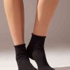 Seamless Short Socks with Linen