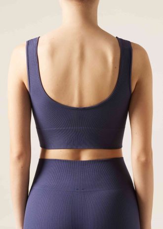 Seamless Sports Top