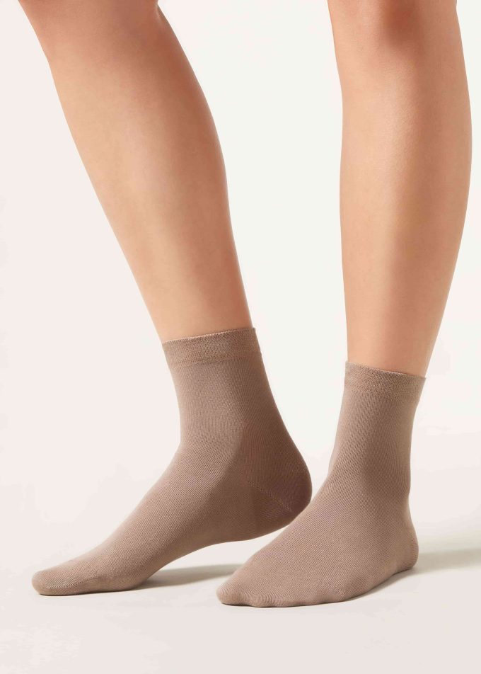 Trim Detail Short Socks